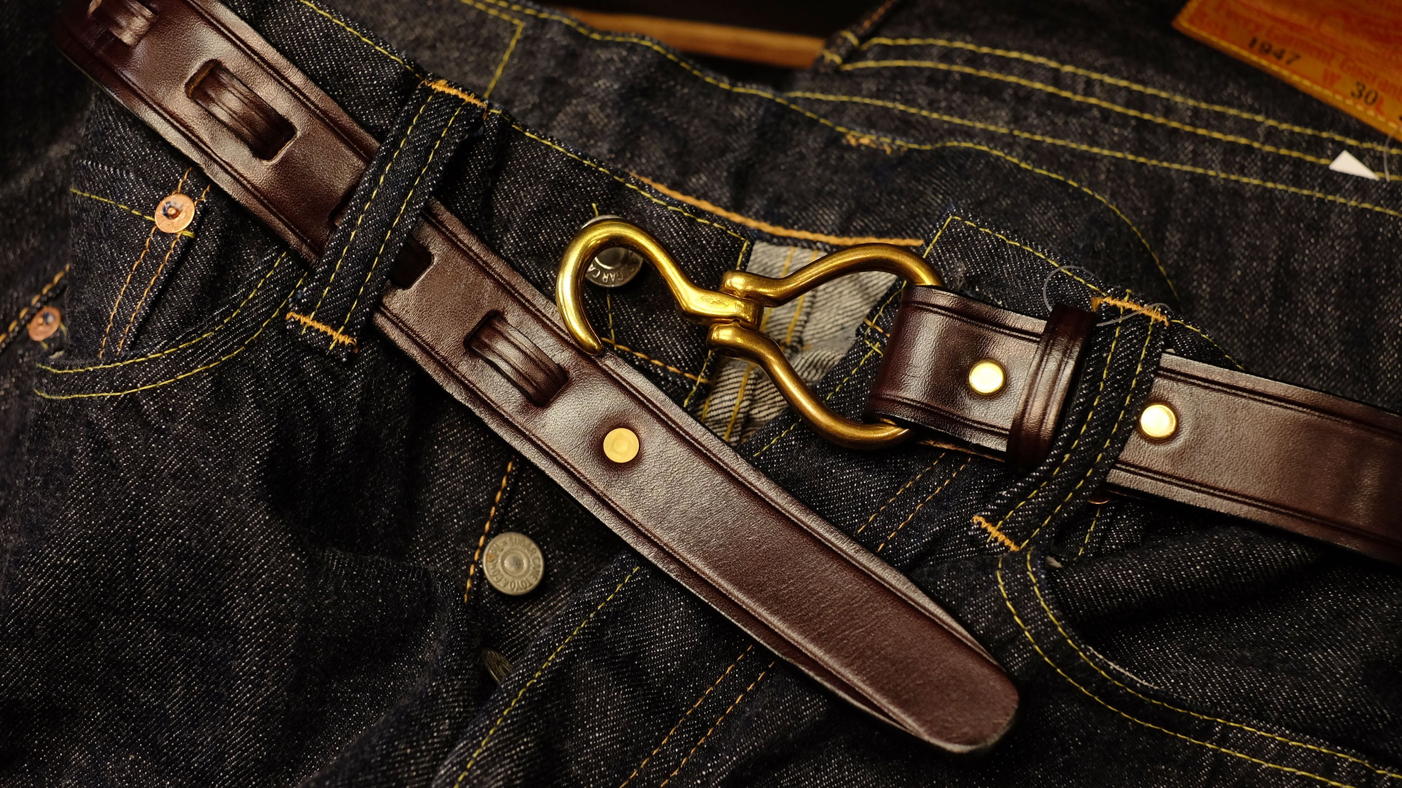 toryleather_2880x.jpg?v=1598695944