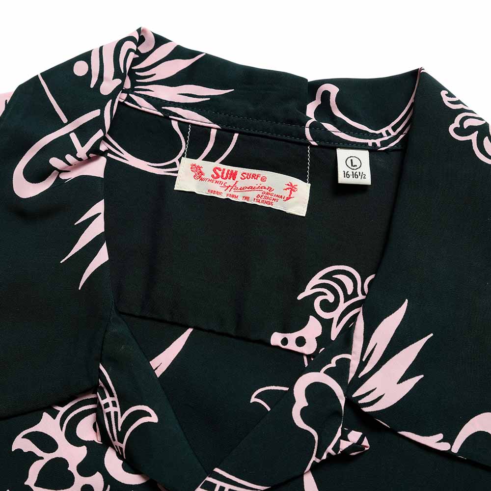 SUN SURF - S/S RAYON HAWAIIAN SHIRT - INCARNATION OF GOD - SS39611