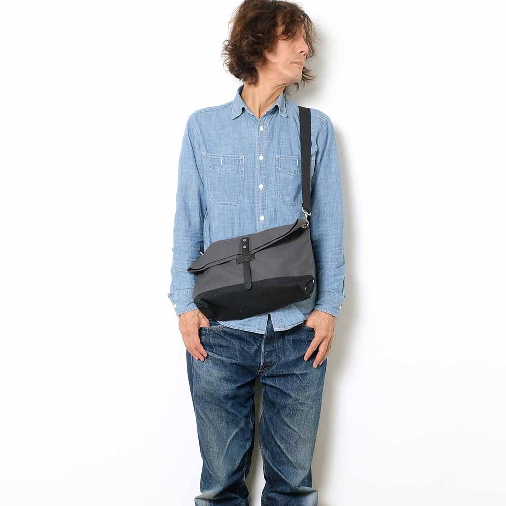 HERITAGE LEATHER CO. - No.8863 - Travel Pouch - HLC-8863