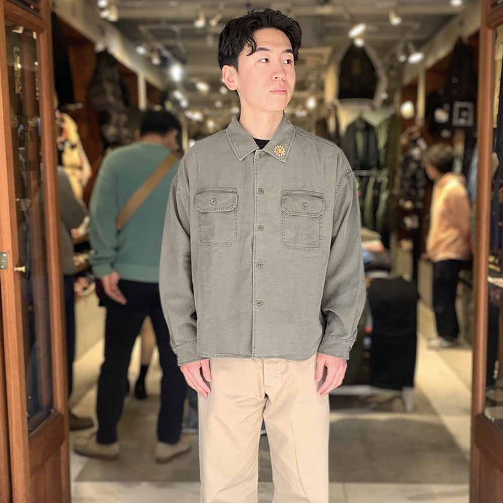 REMI RELIEF - WIDE MILITARY SHIRT - Large Flower Studs - RN2043SDO