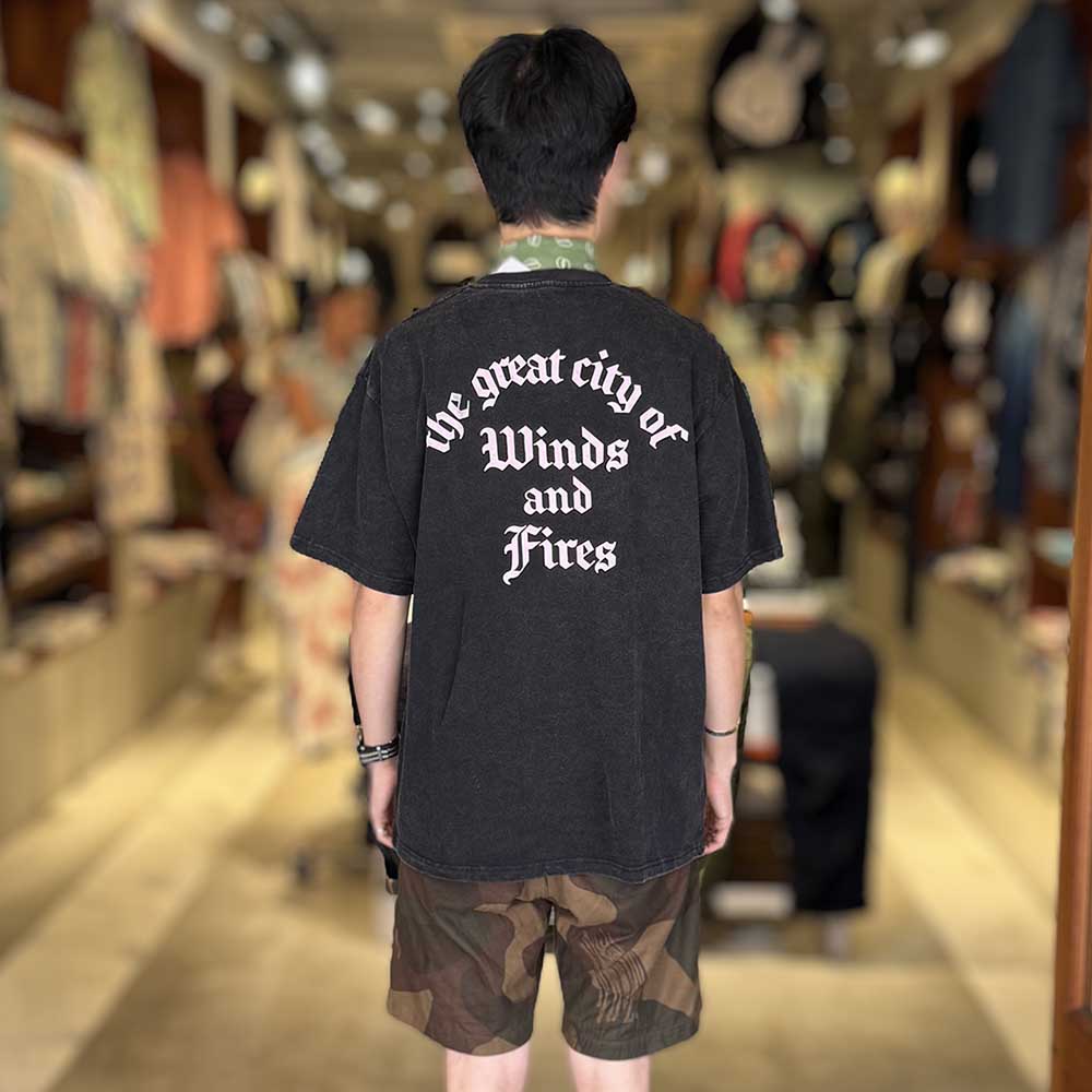 UNIVERSAL OVERALL - CHEMCIAL WASH - PRINT TEE - OLD ENGLISH LOGO - U2523211