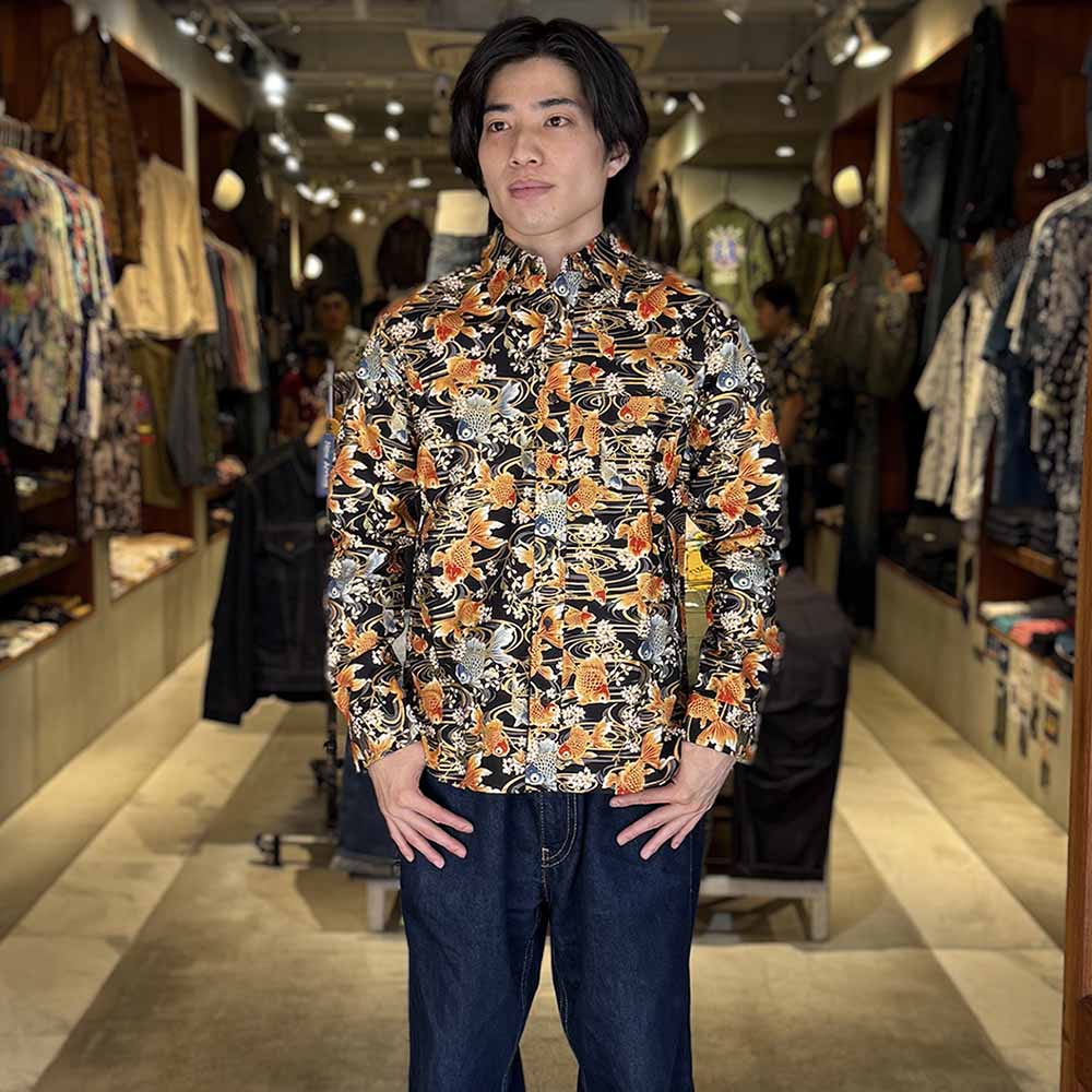 衣櫻 - サザンクロス素材 - 長袖レギュラーシャツ - 金彩流水金魚 - SA1725