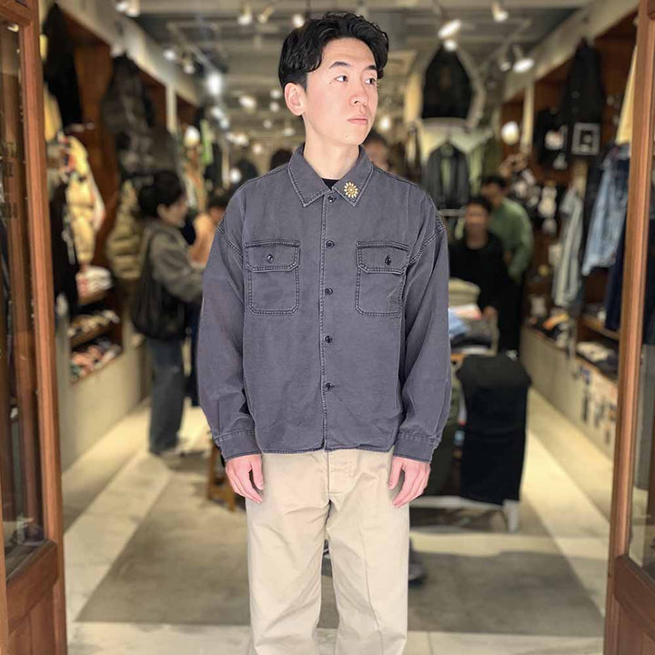 REMI RELIEF - WIDE MILITARY SHIRT - Large Flower Studs - RN2043SDO