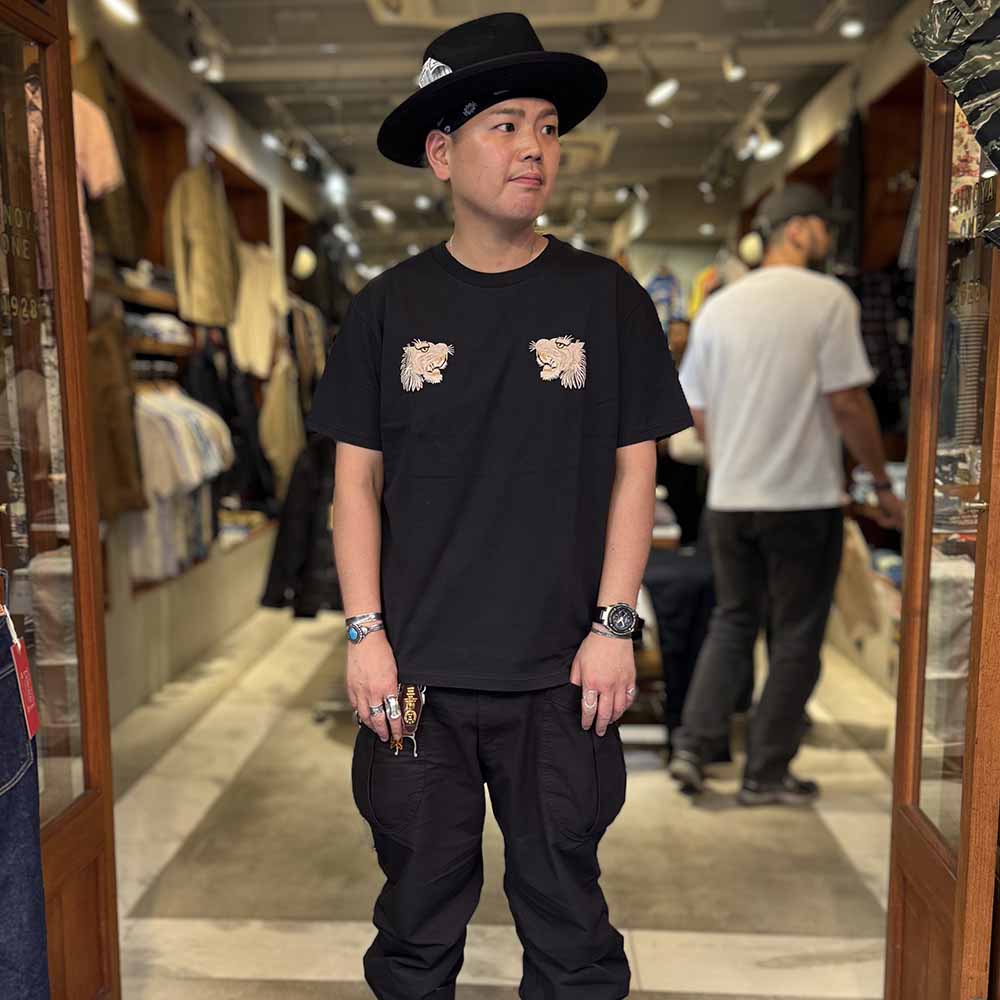 TAILOR TOYO - S/S SUKA T-SHIRT - EMBROIDERED - TIGER - TT79743