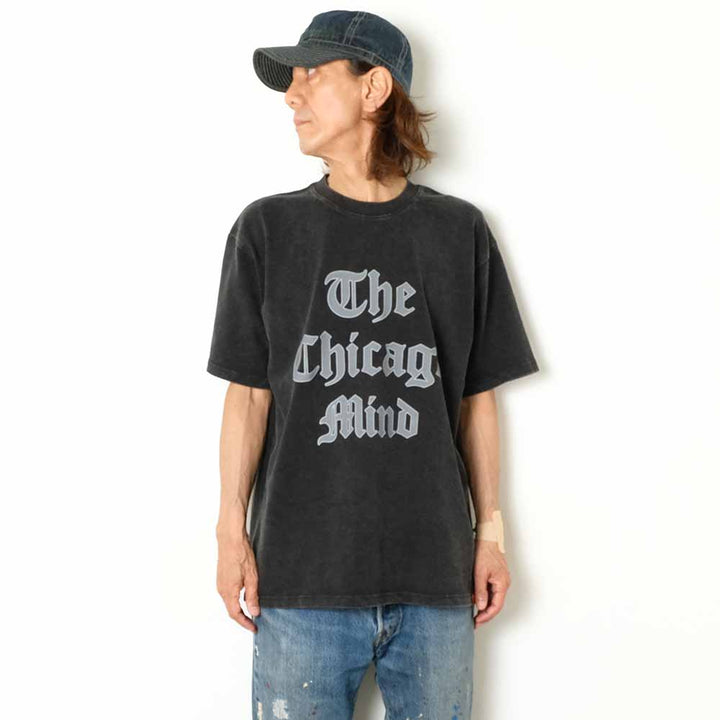 UNIVERSAL OVERALL - CHEMCIAL WASH - PRINT T-SHIRT - OLD ENGLISH LOGO - U2523210