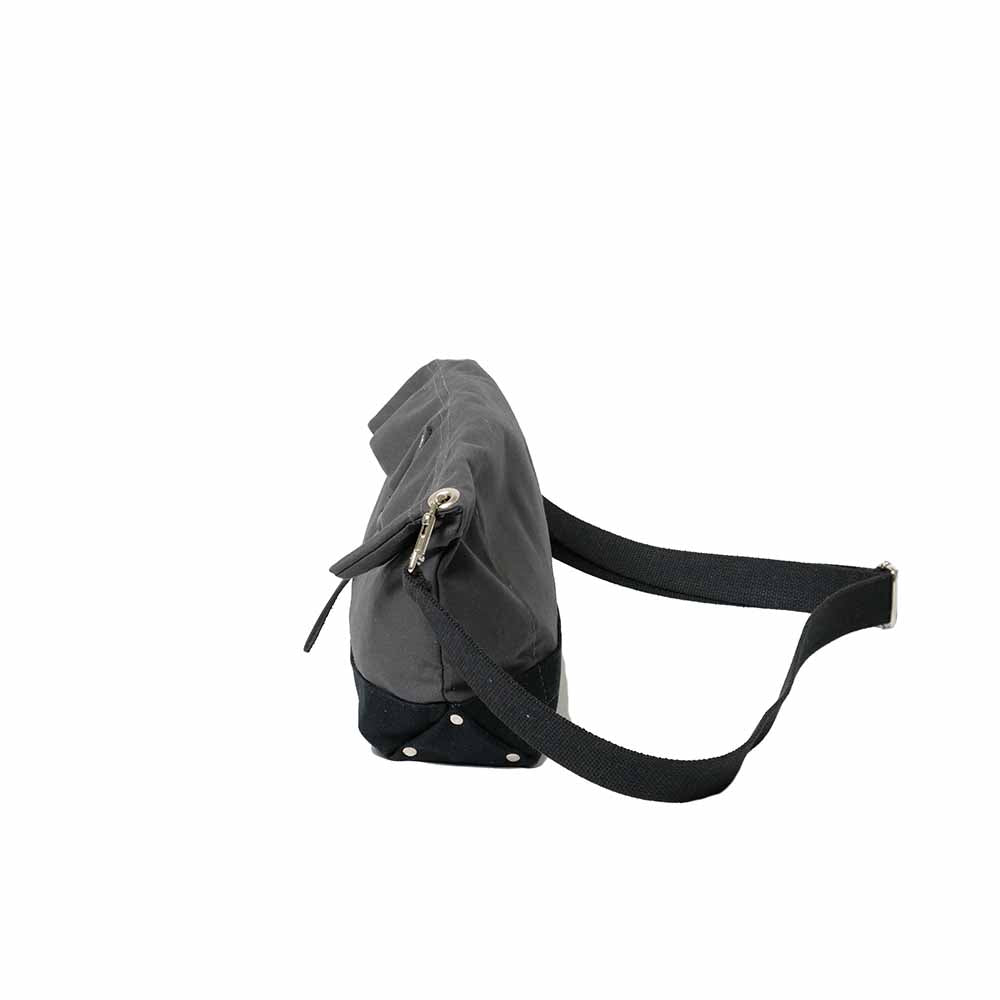 HERITAGE LEATHER CO. - No.8863 - Travel Pouch - HLC-8863