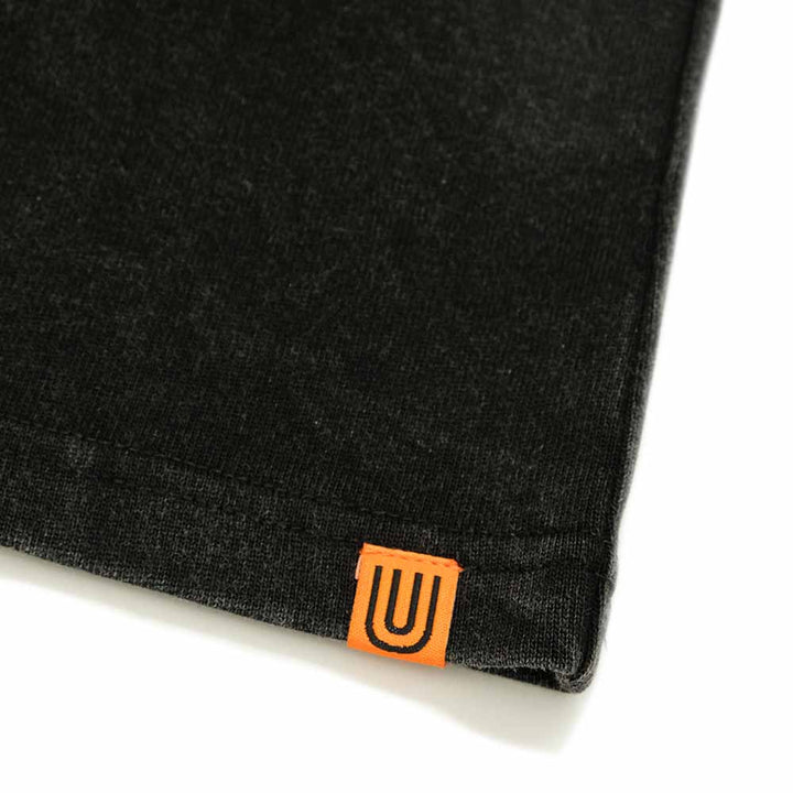 UNIVERSAL OVERALL - CHEMCIAL WASH - PRINT T-SHIRT - OLD ENGLISH LOGO - U2523210