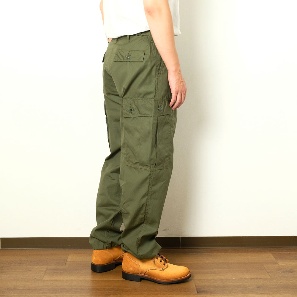 BUZZ RICKSON'S - TROUSERS, MEN'S, COTTON WIND RESISTANT POPLIN, OLIVE GREEN, ARMY SHADE 107 SHORT LENGTH - BR42500