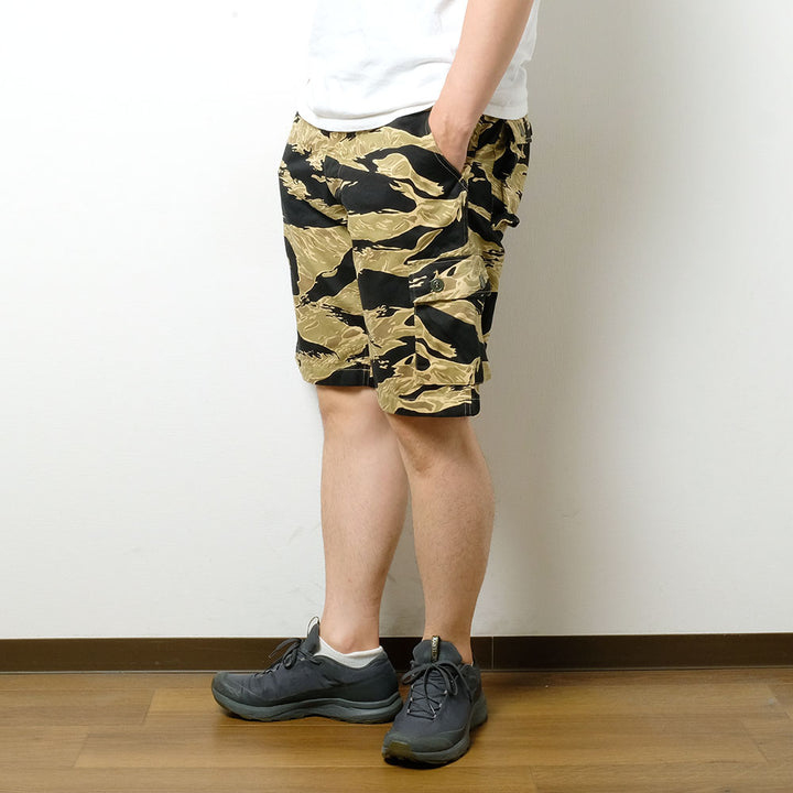 BUZZ RICKSON'S - GOLD TIGER PATTERNS SHORTS - BR51904