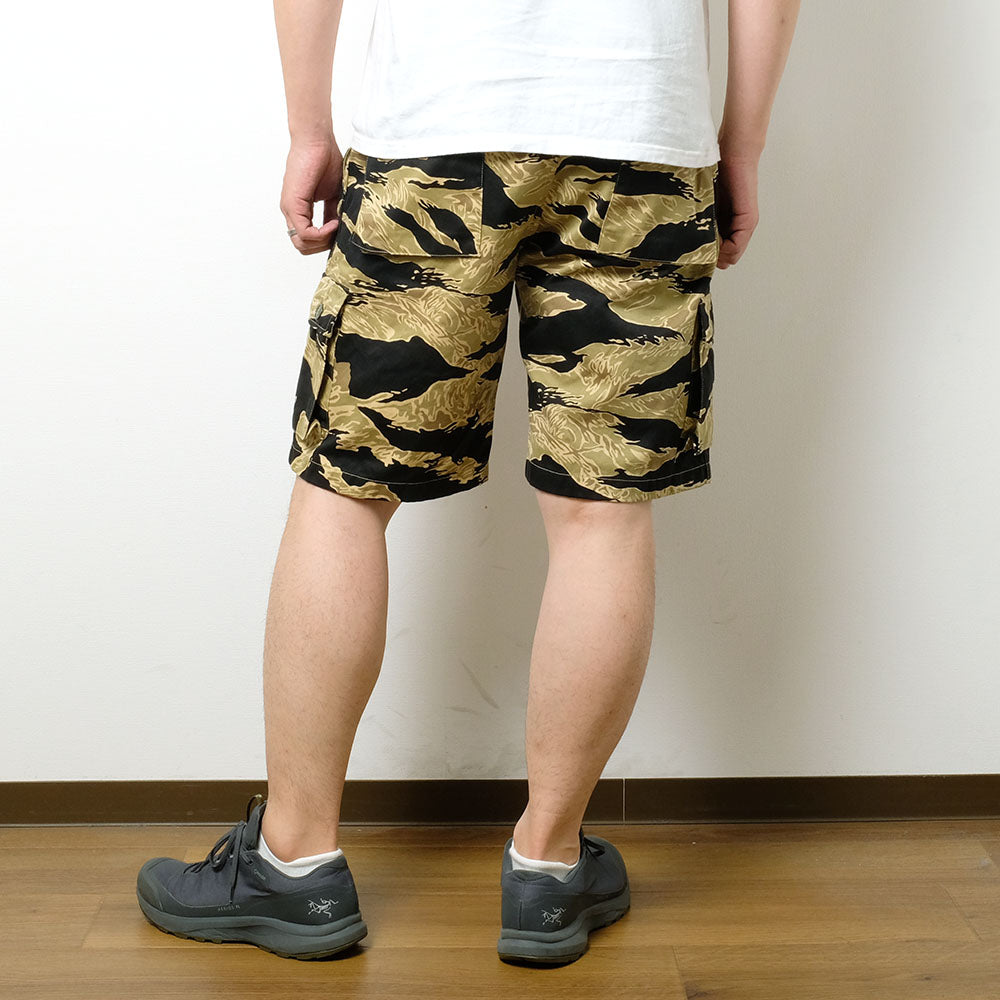 BUZZ RICKSON'S - GOLD TIGER PATTERNS SHORTS - BR51904