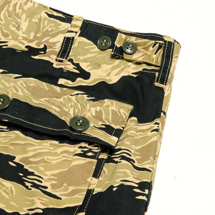 BUZZ RICKSON'S - GOLD TIGER PATTERNS SHORTS - BR51904