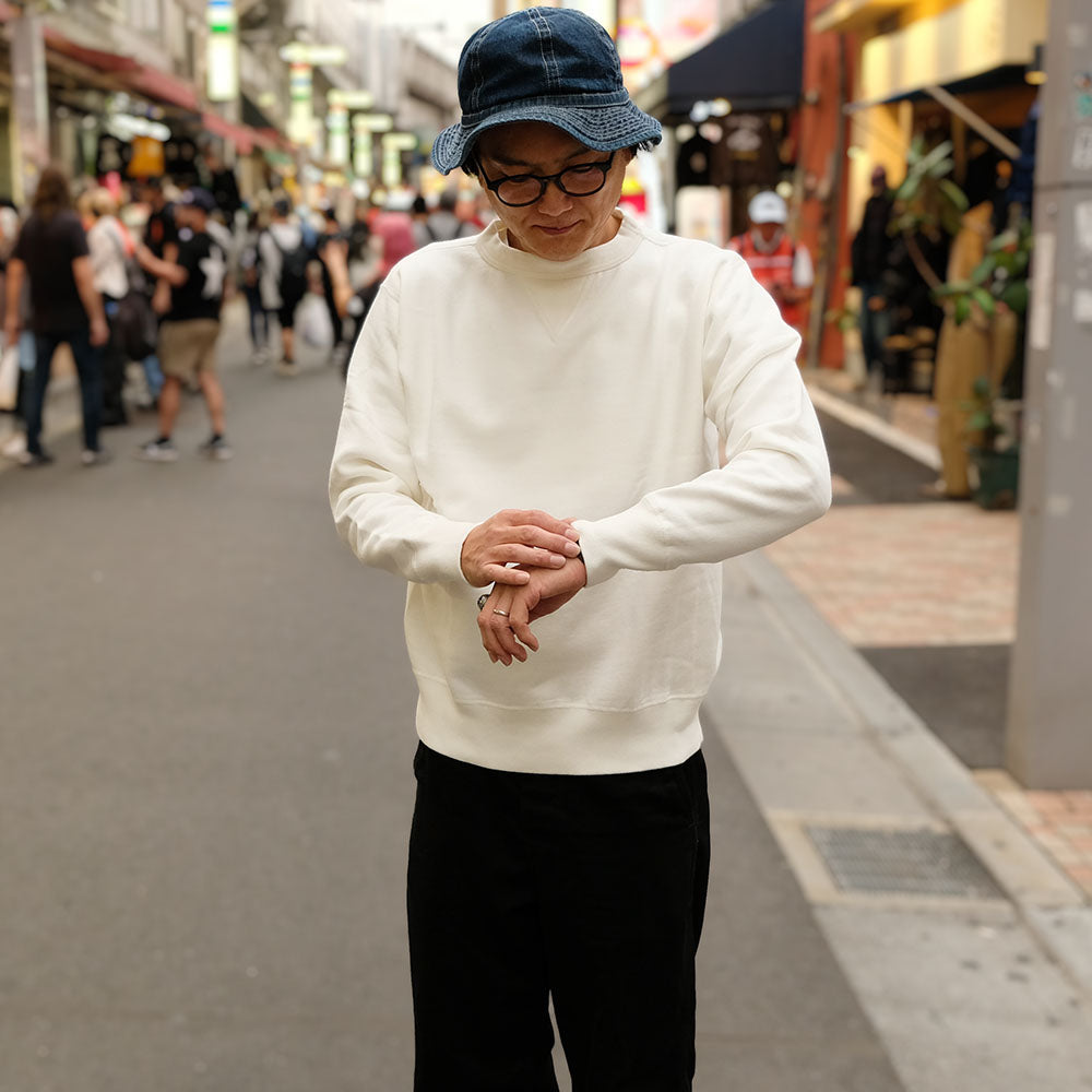 HINOYA - SET-IN CREW NECK SWEATSHIRT - H-008