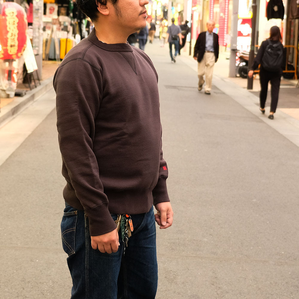 HINOYA - SET-IN CREW NECK SWEATSHIRT - H-008