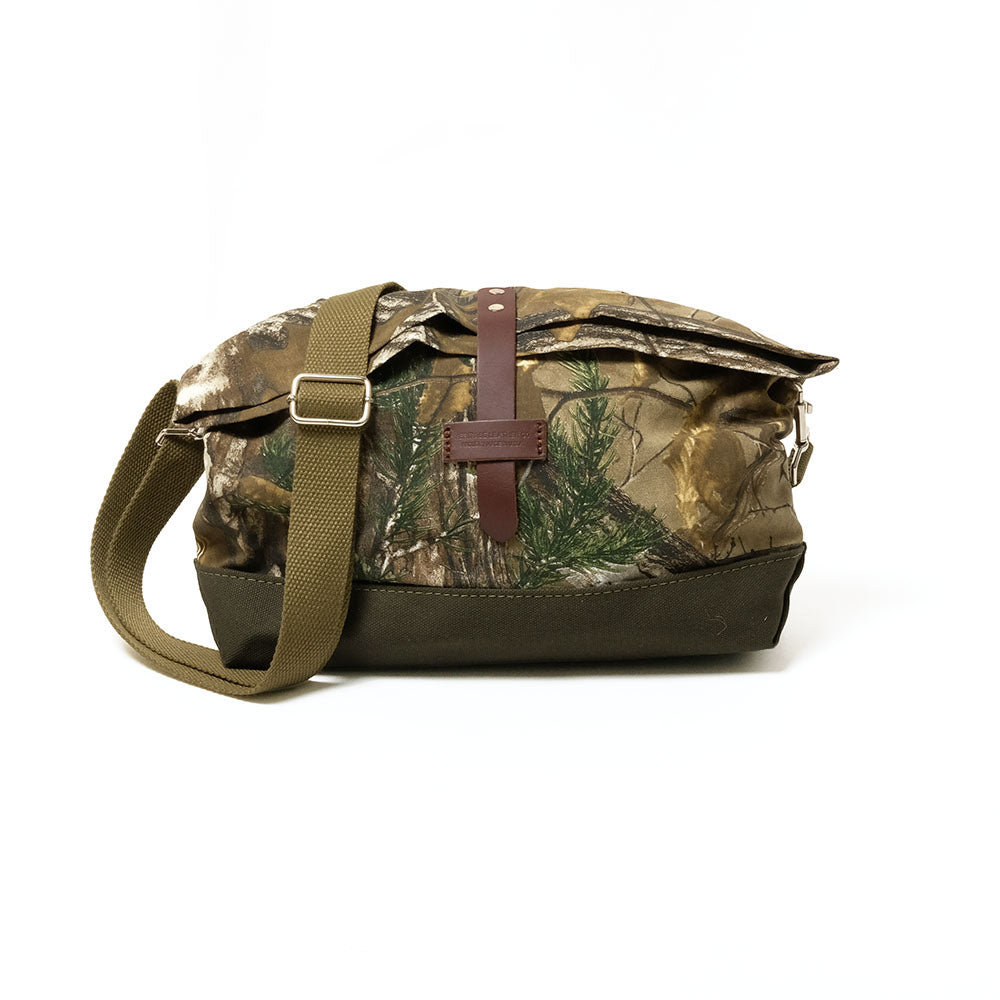 HERITAGE LEATHER CO. - No.8863 - Travel Pouch - HLC-8863