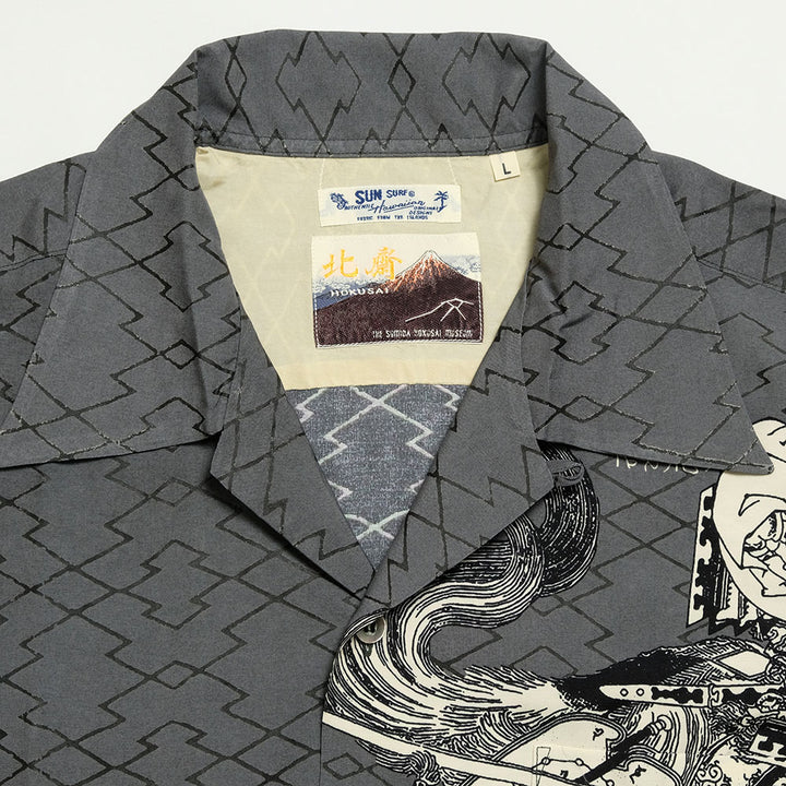 SUN SURF × × National Treasure of Japan - Katsushika Hokusai - SPECIAL EDITION - EHON-MUSASHI-ABUMI - SS39460