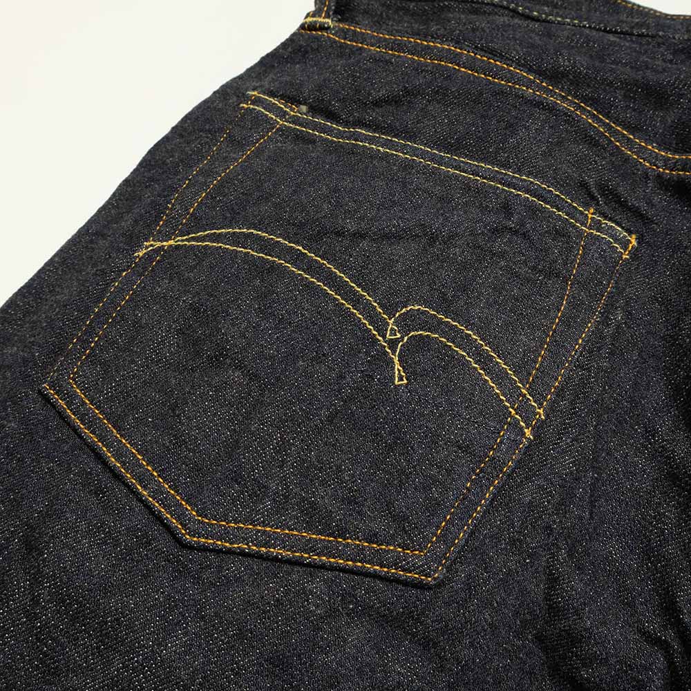 STUDIO D’ARTISAN<br>G3 SERIES HIGHRISE TAPERED JEANS<br>SD-909