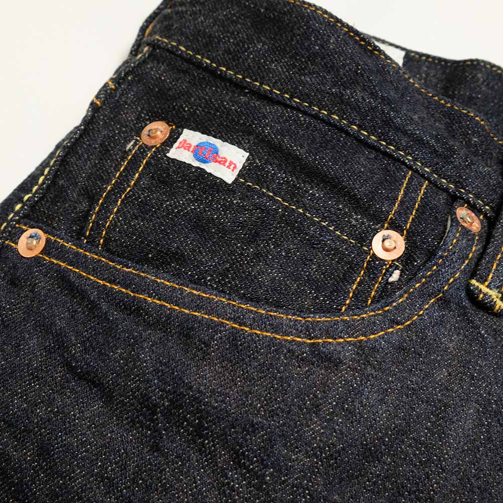 STUDIO D’ARTISAN<br>G3 SERIES HIGHRISE TAPERED JEANS<br>SD-909